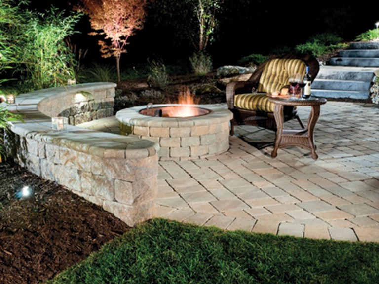 Fire Pits, Fireplaces, & Brick Ovens